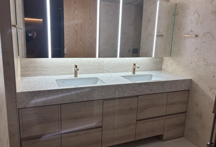 岩園町／家洗面室の写真